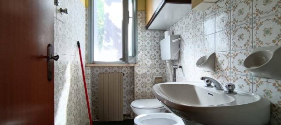 2 bedrooms Apartment in Ravenna, Italy No. 374268 8