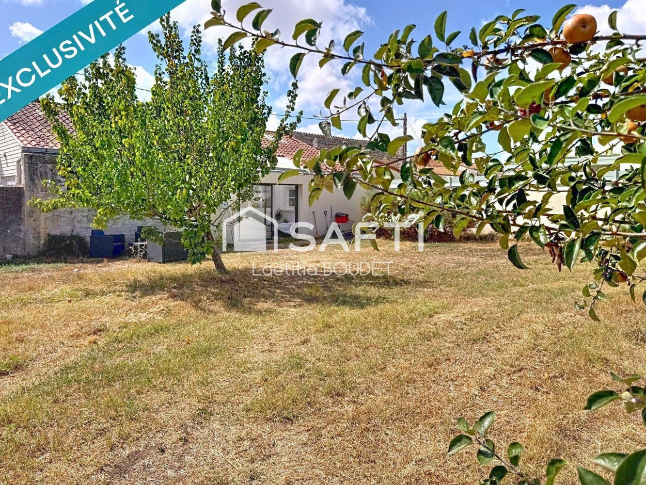 2 bedrooms House in Rochefort, France No. 336228