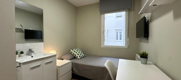 7 bedrooms Apartment in Zaragoza, Spain No. 168250 15