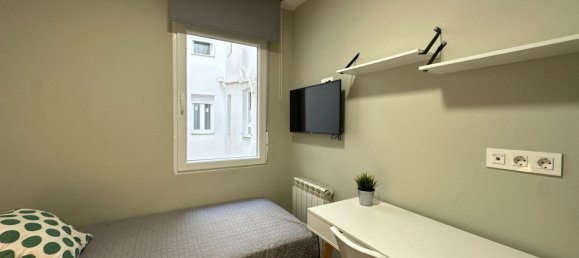 7 bedrooms Apartment in Zaragoza, Spain No. 168250 3