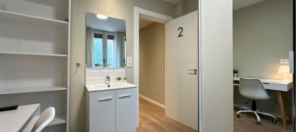 7 bedrooms Apartment in Zaragoza, Spain No. 168250 12