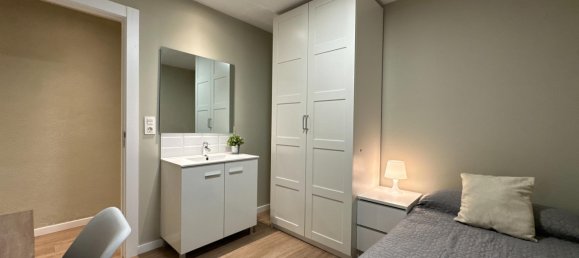 7 bedrooms Apartment in Zaragoza, Spain No. 168250 5