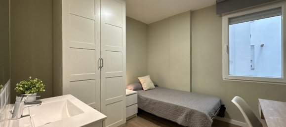 7 bedrooms Apartment in Zaragoza, Spain No. 168250 9