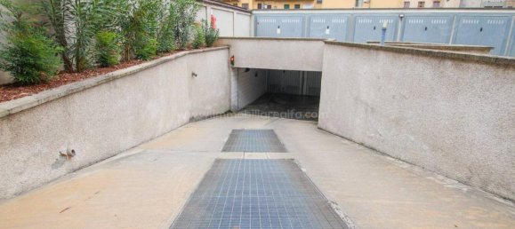 13m² Garage in Novara, Italy No. 29074 3