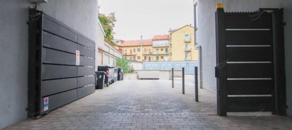 13m² Garage in Novara, Italy No. 29074 2