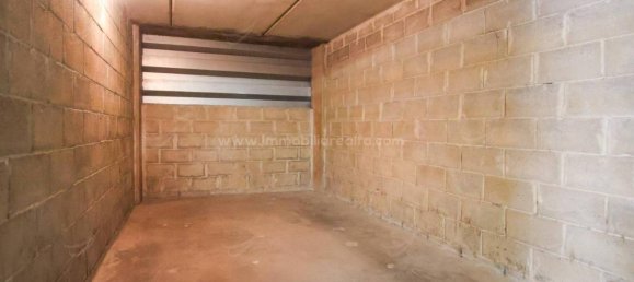 13m² Garage in Novara, Italy No. 29074 8