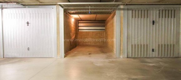 13m² Garage in Novara, Italy No. 29074 7