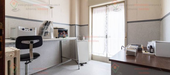 4 bedrooms Apartment in Syracuse, Italy No. 353453 13