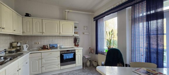 4-salle Maison de ville à Halle, Germany No. 198675 11