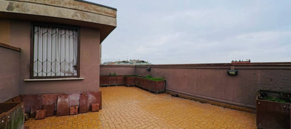 Пентхаус с 2 спальнями в Треццано суль Навильо, Италия № 350123 3