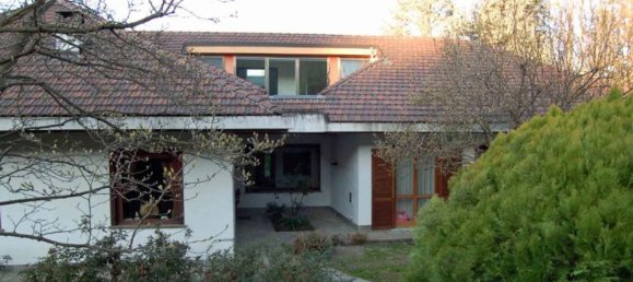 13 rooms House in Turin, Italy No. 45399 2