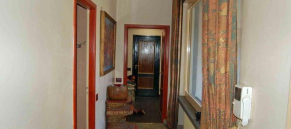 13 rooms House in Turin, Italy No. 45399 5