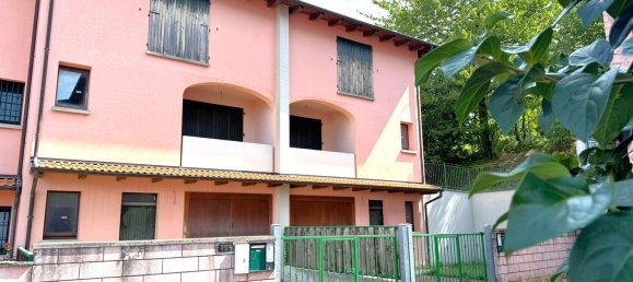 5 bedrooms House in Loiano, Italy No. 376776 2