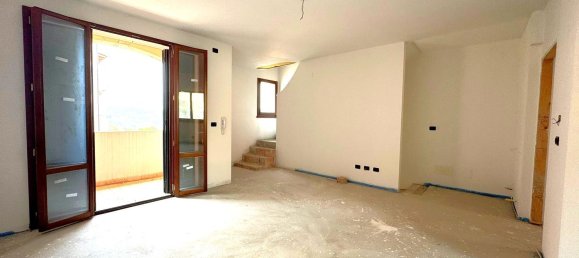 5 bedrooms House in Loiano, Italy No. 376776 12