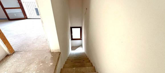 5 bedrooms House in Loiano, Italy No. 376776 23