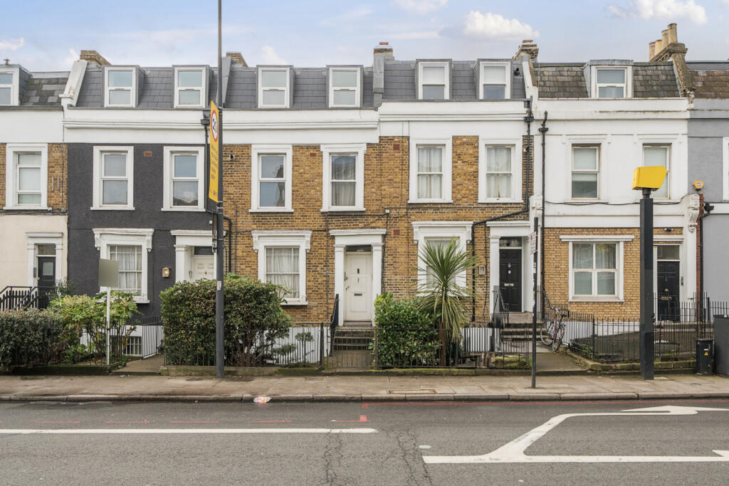 2 bedrooms Apartment in London, United Kingdom No. 7591