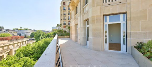 2 bedrooms Apartment in Paris, France No. 167888 18