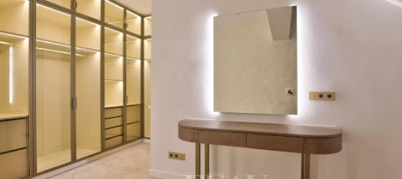 2 bedrooms Apartment in Paris, France No. 167888 17