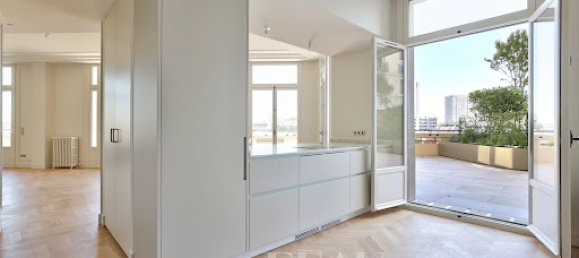 2 bedrooms Apartment in Paris, France No. 167888 7