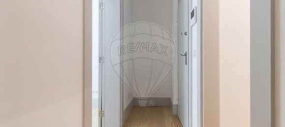 668m² Building in Lisbon, Portugal No. 59173 39