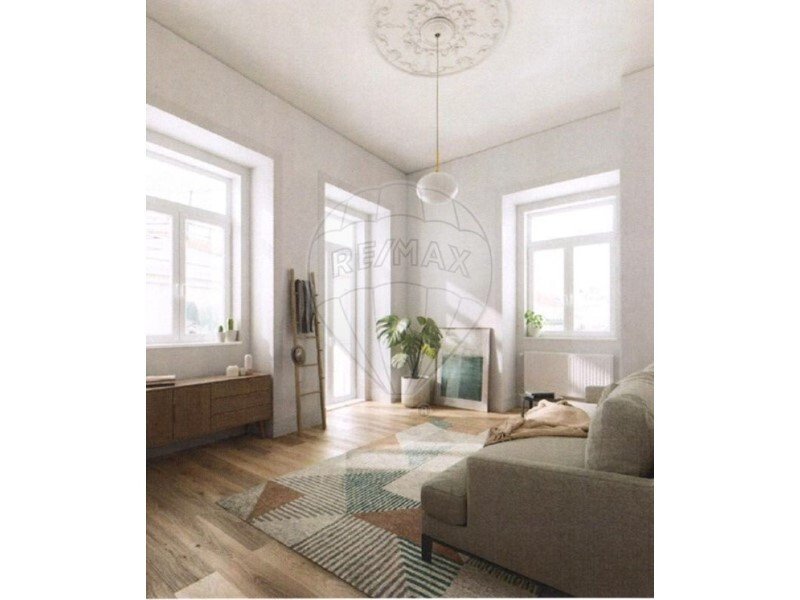 668m² Building in Lisbon, Portugal No. 59173