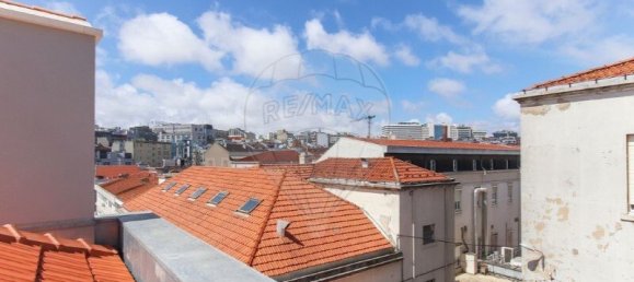 668m² Building in Lisbon, Portugal No. 59173 2