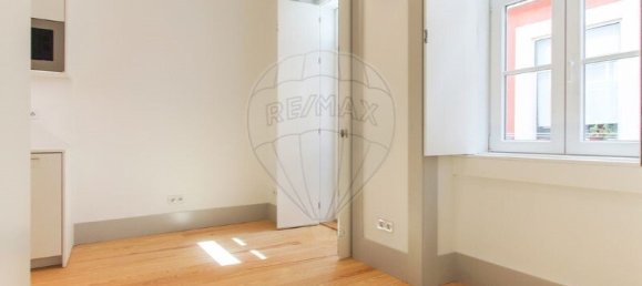 668m² Building in Lisbon, Portugal No. 59173 49