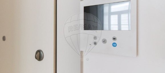 668m² Building in Lisbon, Portugal No. 59173 38