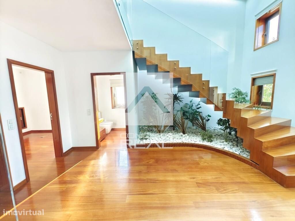 4 غرف نوم منزل في Paco de Sousa, Portugal رقم 257053