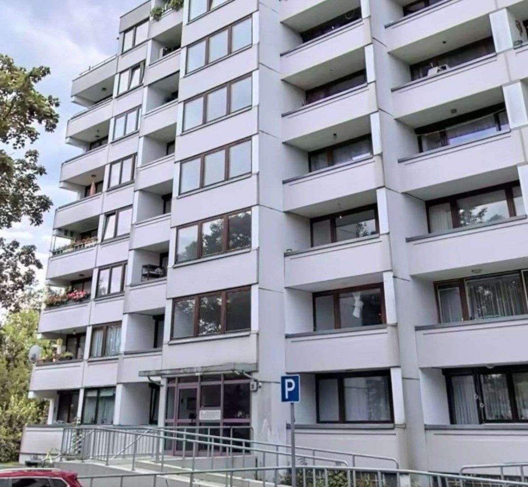 Apartamento de 4 habitaciónes en Goppingen, Germany No. 72200