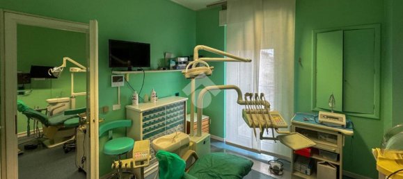 5-Zimmer Büro in Soresina, Italy, Nr. 71399 10