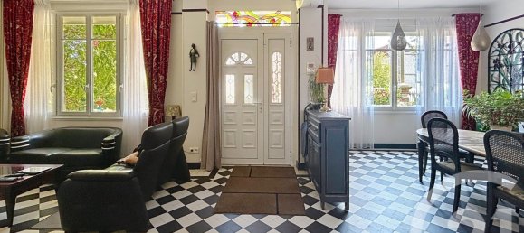 5 bedrooms House in Sotteville-les-Rouen, France No. 319370 3