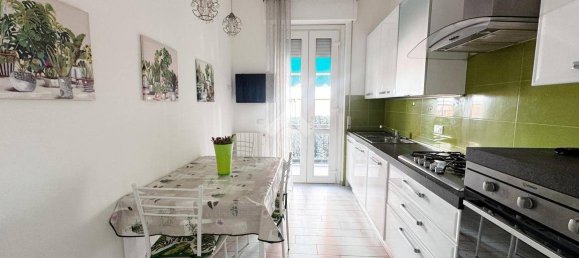 2 bedrooms Apartment in La Spezia, Italy No. 217671 2