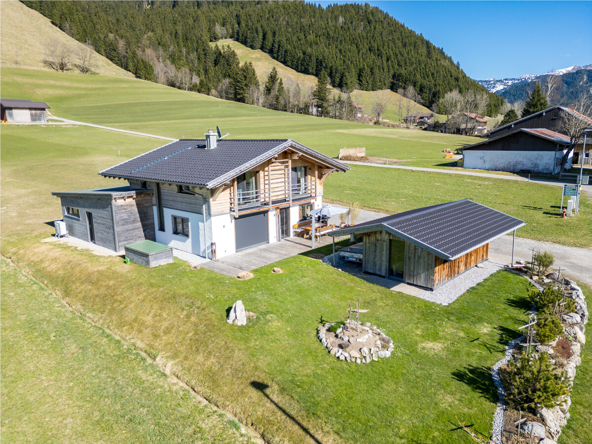 5 rooms House in Schattwald, Austria No. 134828