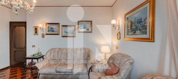 8 rooms Villa in Castiglione delle Stiviere, Italy No. 103280 5