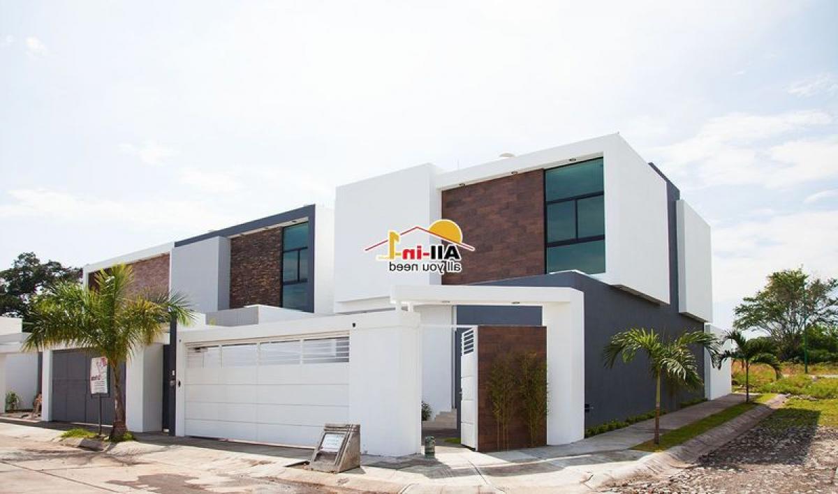 Casa de 4 dormitorios en Colima, Mexico No. 176997