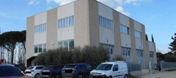 3 rooms Apartment in Perugia, Italy No. 193649 9