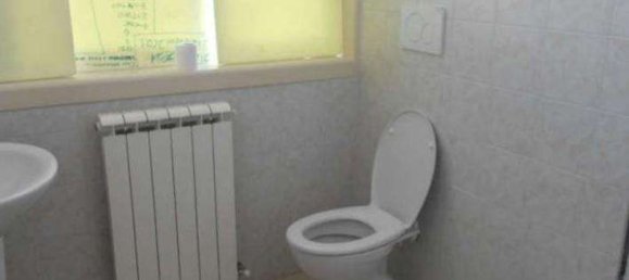 3 rooms Apartment in Perugia, Italy No. 193649 5