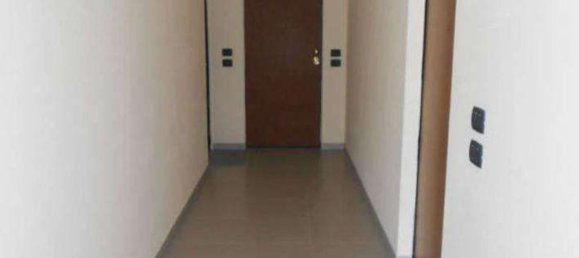 3 rooms Apartment in Perugia, Italy No. 193649 8