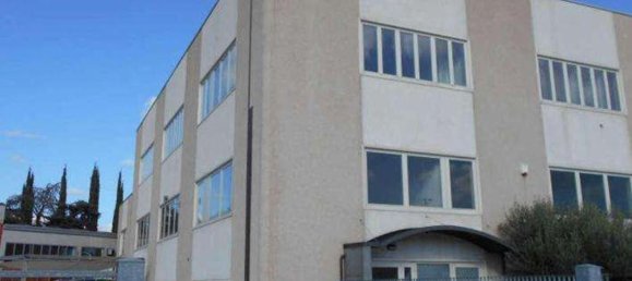 3 rooms Apartment in Perugia, Italy No. 193649 2