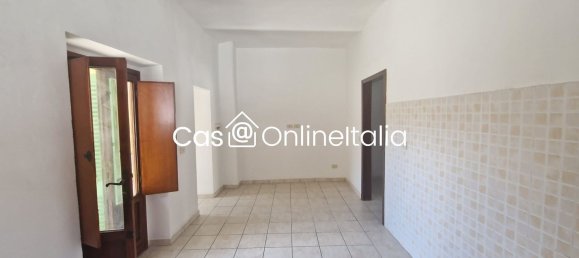 4 rooms House in Prato, Italy No. 261716 16