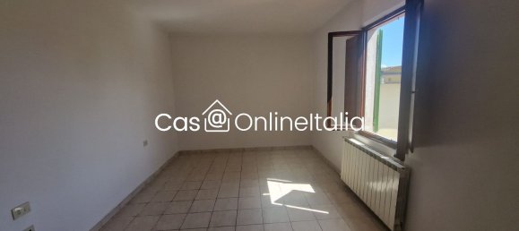 4 rooms House in Prato, Italy No. 261716 26