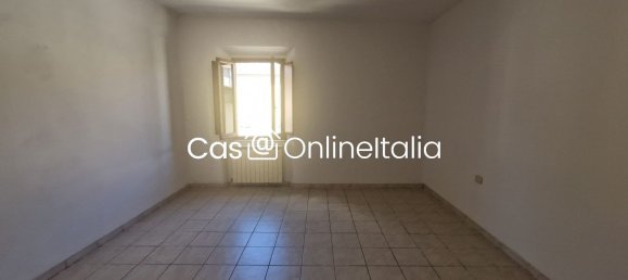 4 rooms House in Prato, Italy No. 261716 23