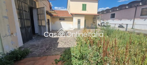 4 rooms House in Prato, Italy No. 261716 37