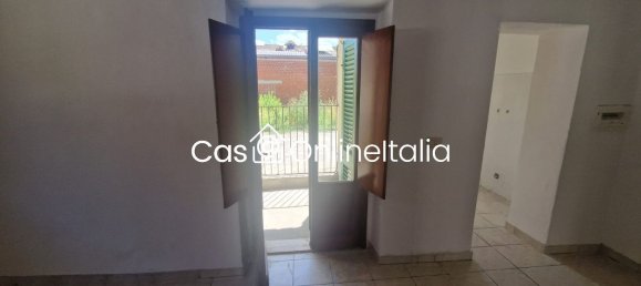4 rooms House in Prato, Italy No. 261716 17
