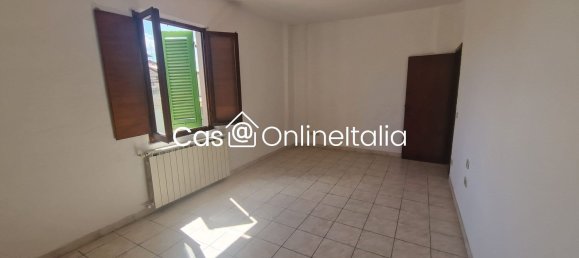 4 rooms House in Prato, Italy No. 261716 27