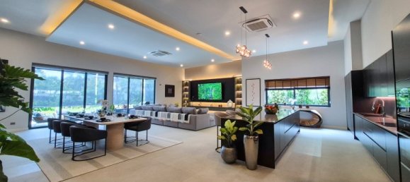 5 dormitorios сasa en venta en Pattaya, Chonburi, Eastern Thailand, Thailand № 67394 8
