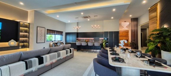 5 dormitorios сasa en venta en Pattaya, Chonburi, Eastern Thailand, Thailand № 67394 11