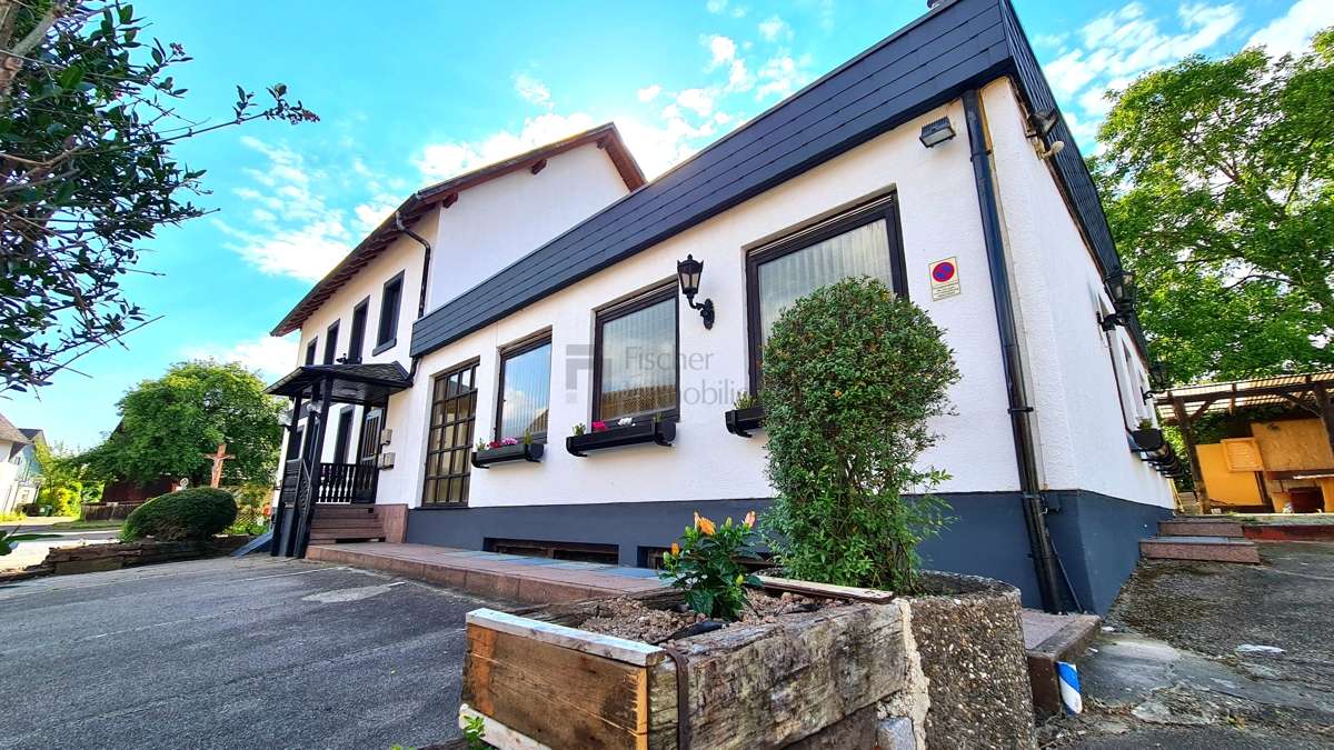 Здание с 11 комнатами в Ортенау, Германия № 82363