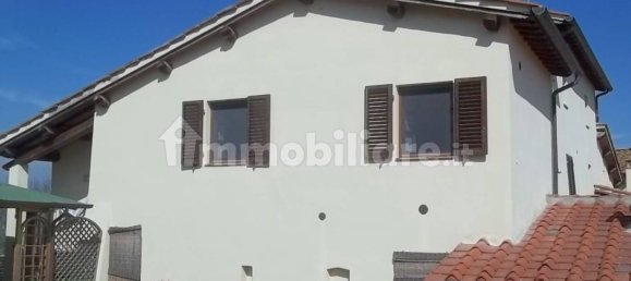 4 bedrooms Villa in Montevarchi, Italy No. 108721 2